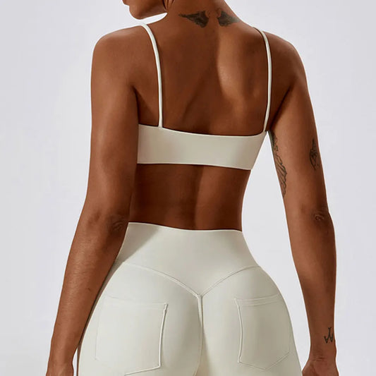 SEAMLESS CROPPED SPORTS BRA - CREAM