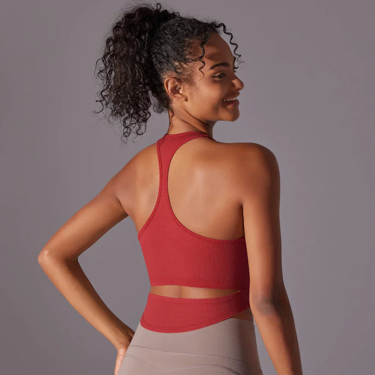 SEAMLESS CUT OUT TANK TOP - RED