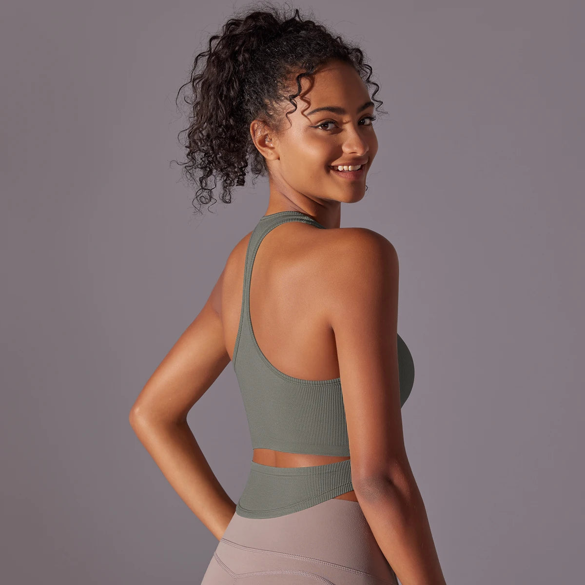 SEAMLESS CUT OUT TANK TOP - GREEN
