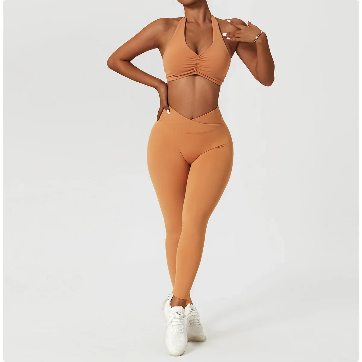 SCRUNCH HALTER SPORTS BRA - ORANGE